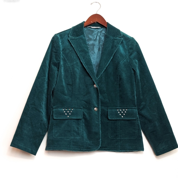 Veeko Jackets & Blazers - VEEKO Emerald Green Velvet Blazer